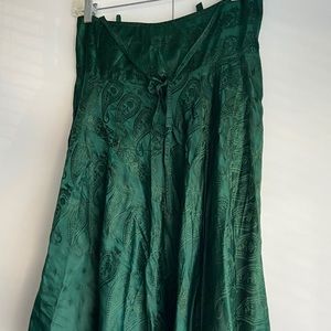 BEAUTIFUL GREEN LEAF PRINTED FLOWY MAXI DRESS NWT